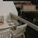 2p Calme Avec Piscine Et Parking - Terrasse, Proche Plages Et Centre De - Fr-1-196-239