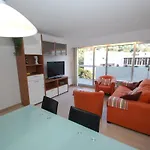 Apartment 2p Calme Avec Piscine Et Parking - Terrasse, Proche Plages Et Centre De - Fr-1-196-239