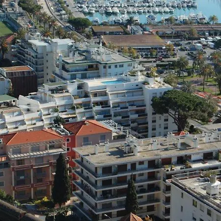 Lejlighed 2p Calme Avec Piscine Et Parking - Terrasse, Proche Plages Et Centre De - Fr-1-196-239